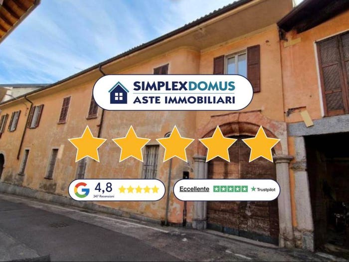 Appartamento trilocale in vendita in Via Volta, Centro, Azzate