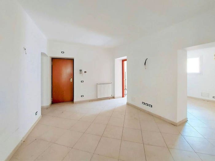 Appartamento quadrilocale in vendita in Piazza Garibaldi N, Centro, Borzonasca