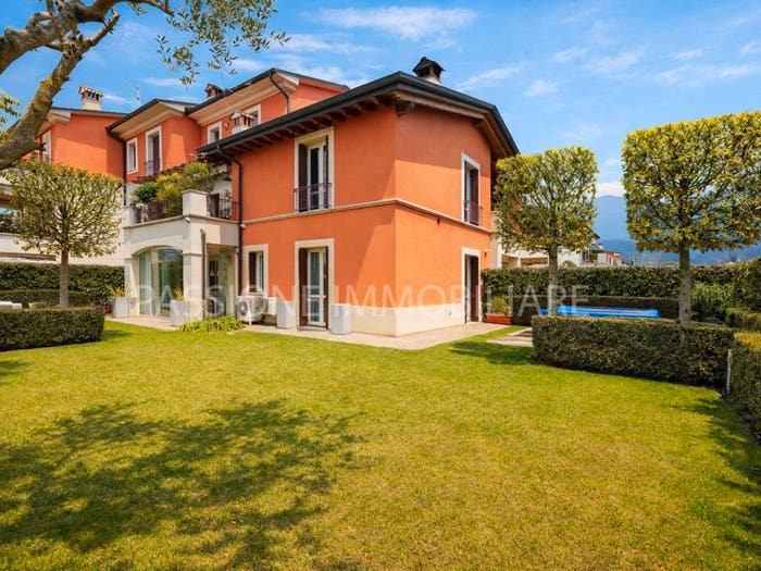 Appartamento trilocale in vendita in Via Euplo Natali, Centro, Concesio