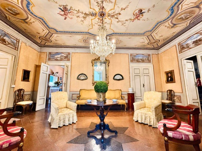 Appartamento con 6 locali in vendita in Via Antonio Mordini, Piazza Anfiteatro Torre Guinigi, Lucca