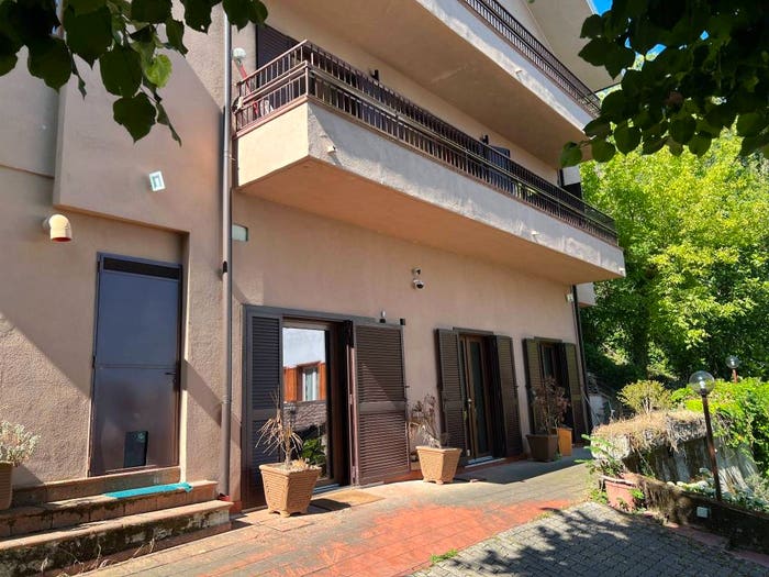 Casa con 6 locali in vendita in Strada Provinciale San Marco ai Monti, San Marco Ai Monti, Sant'Angelo a Cupolo