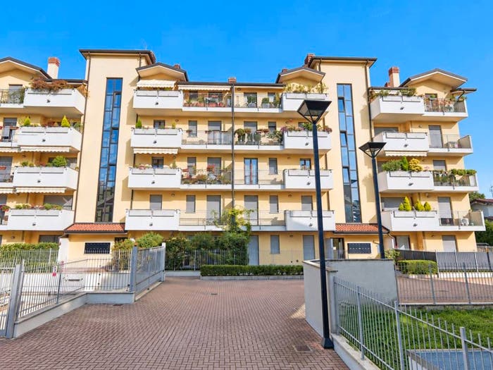 Appartamento trilocale in vendita in Via Monzese, Villaggio Ambrosiano, Segrate