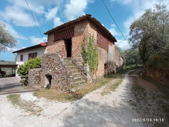 Casa trilocale in vendita in via Pieve, Camaiore Paese, Camaiore