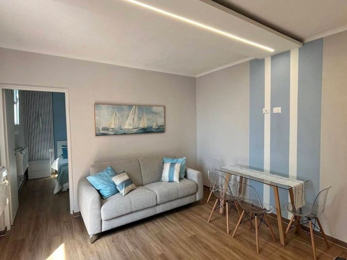 Appartamento trilocale in vendita in Via Generale Enrico Caviglia, Centro, Finale Ligure