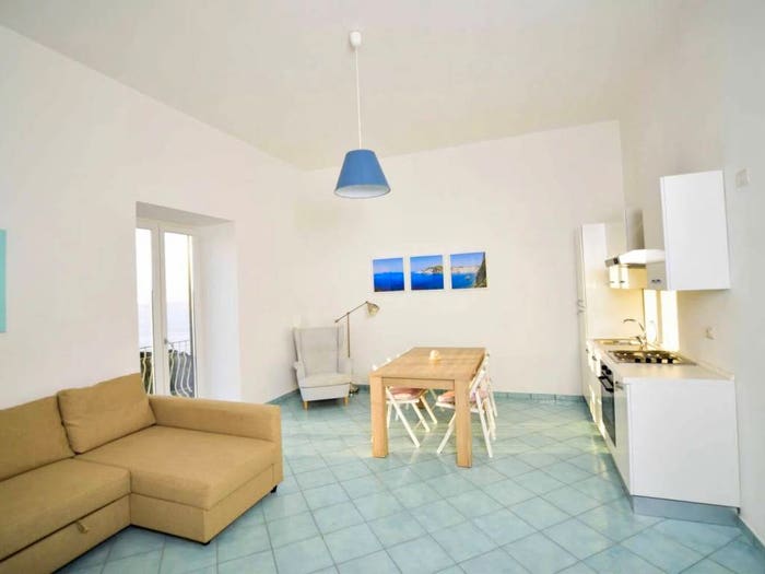 Appartamento bilocale in vendita in Via Provinciale Le Forna, Le Forna, Ponza