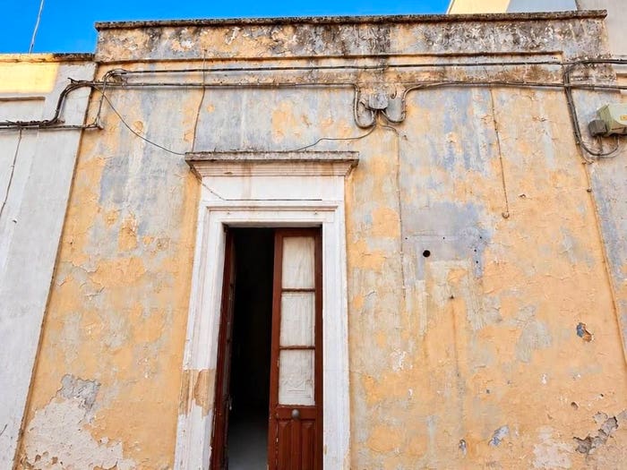 Appartamento con 5 locali in vendita in Via Don Giovanni Minzoni, Campi Salentina