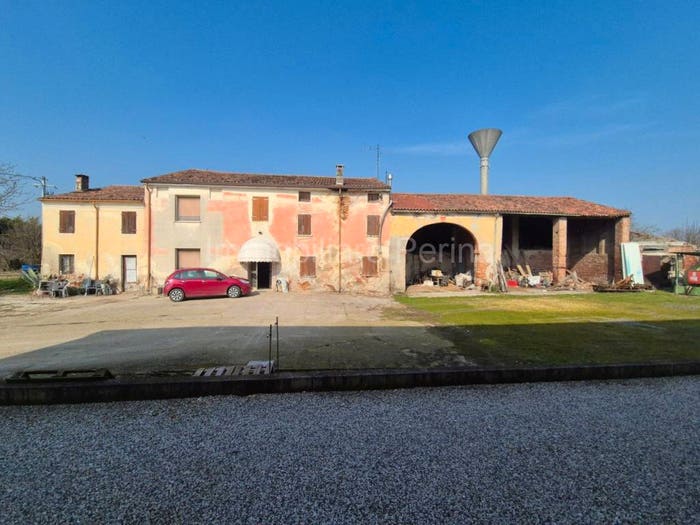 Casa in vendita in Via Cortina, Centro, Erbè