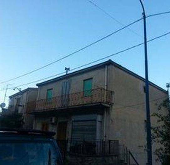 Appartamento trilocale in vendita in Contrada Mercurio, Centro, Tortorici