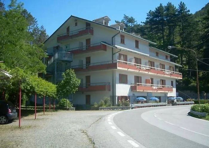 Casa con 6 locali in vendita in Strada Statale, Deiva Marina
