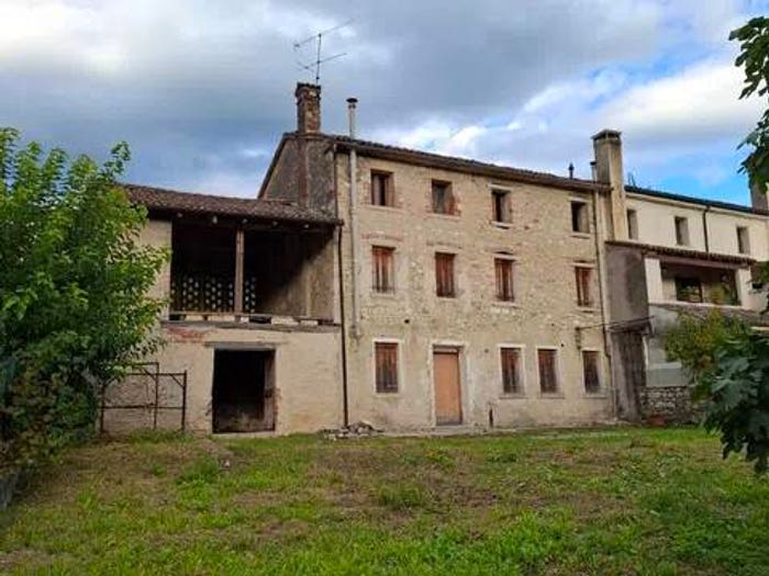 Casa con 6 locali in vendita in Via Canal Nuovo No Number, Centro, Farra di Soligo