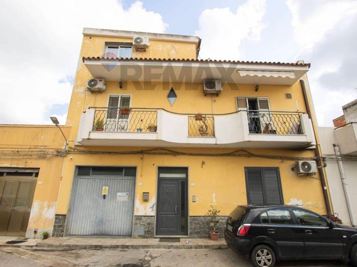 Appartamento con 5 locali in vendita in Via delle Camelie, Cassibile, Siracusa