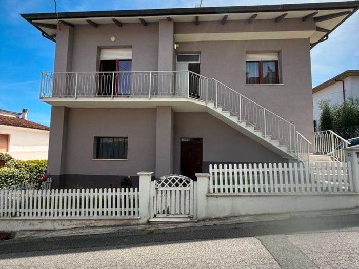 Casa con 6 locali in vendita in Via San Pancrazio, Badia Agnano, Bucine