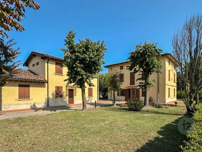 Casa con 6 locali in vendita in Via Bella Rosa, Gargallo, Carpi
