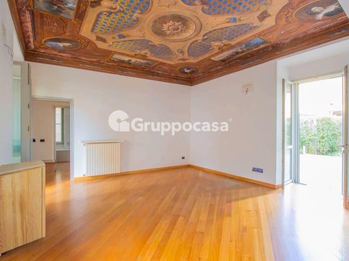 Appartamento trilocale in vendita in vicolo arco antico, Centro, Castano Primo