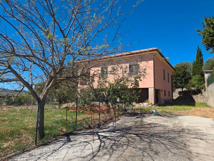Casa con 6 locali in vendita in Fontignano, Perugia