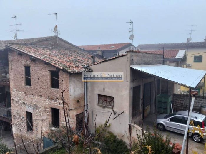 Casa trilocale in vendita in Via Regia Antica, Lonato, Lonato del Garda