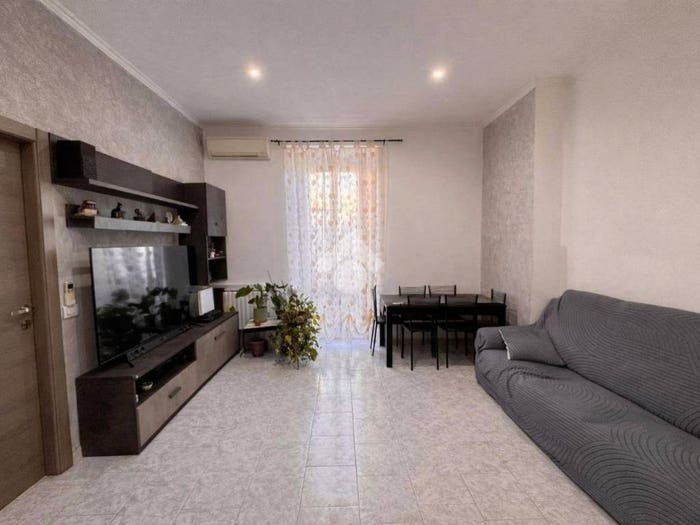 Appartamento trilocale in vendita in Via Giovanni Enrico Pestalozzi, Barona, Milano