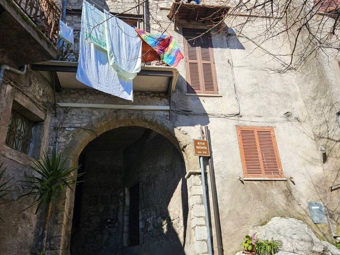 Appartamento bilocale in vendita in Via Valeria, Ciciliano