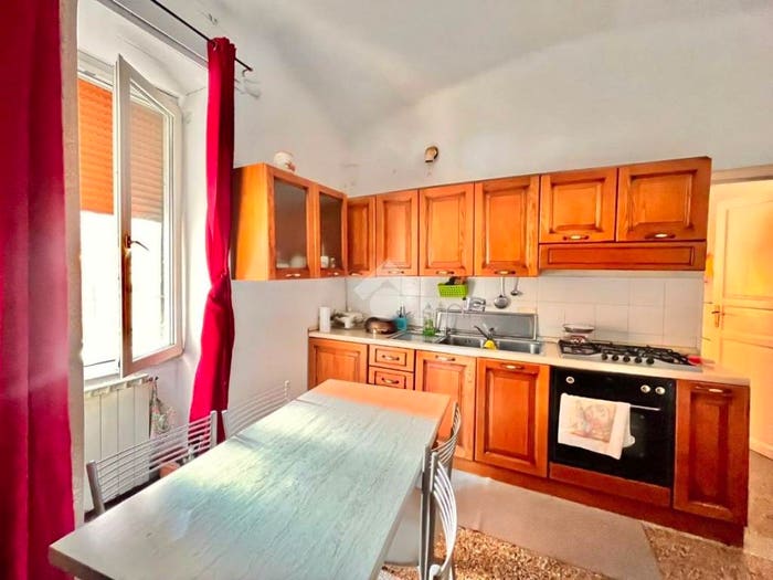 Appartamento quadrilocale in vendita in Via Giovanni Capellini, Centro Storico, La Spezia