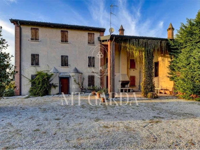 Casa con 6 locali in vendita in Via Francesco Agello, Rivoltella, Desenzano del Garda
