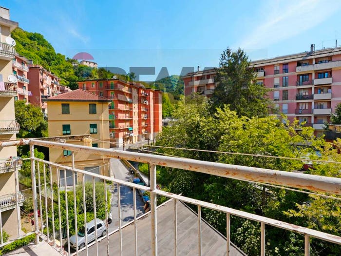Appartamento bilocale in vendita in Salita Brasile, Bolzaneto, Genova