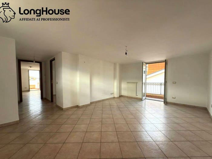 Appartamento trilocale in vendita in Via Fratelli Bandiera, Villanova, Guidonia Montecelio