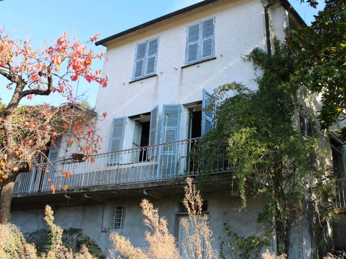 Casa quadrilocale in vendita in Località Borgo, Centro, Neirone
