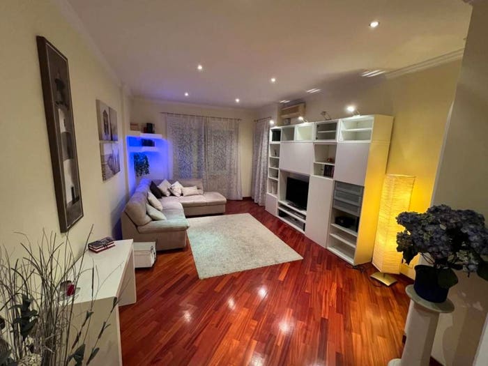 Appartamento trilocale in vendita in Via Acquaro, Appio Claudio Statuario, Roma