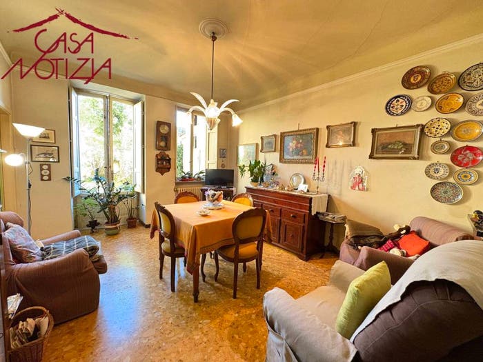 Appartamento con 6 locali in vendita in Via della Zecca, Piazza Anfiteatro Torre Guinigi, Lucca