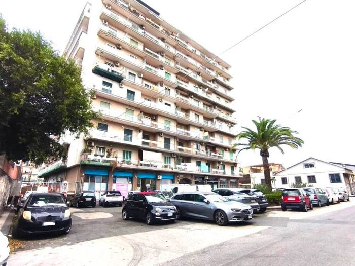 Appartamento quadrilocale in vendita in Via Cardì, Cibali, Catania