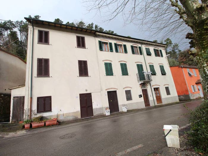 Casa con 5 locali in vendita in Via di Santa Maria del Giudice, San Lorenzo a Vaccoli, Lucca