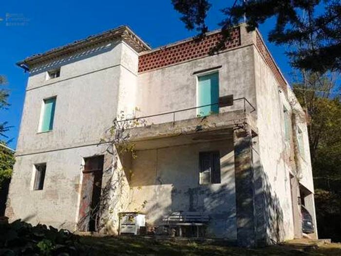 Casa quadrilocale in vendita in Contrada Menocchia, Carassai