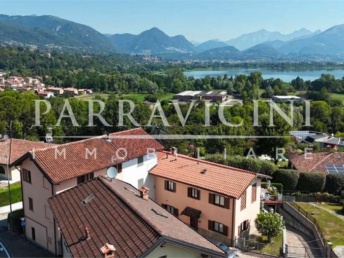 Casa trilocale in vendita in Via dei ciliegi, Alserio