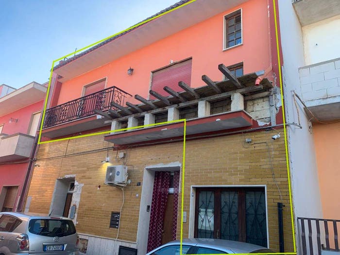 Appartamento con 5 locali in vendita in Via San Carlo Borromeo, Centro, Manduria
