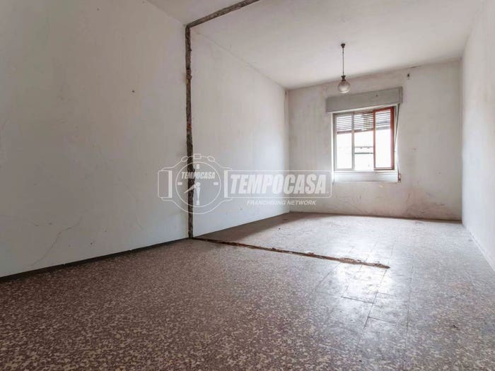 Appartamento trilocale in vendita in Via Carolina Litta Rusca, Lurago Marinone