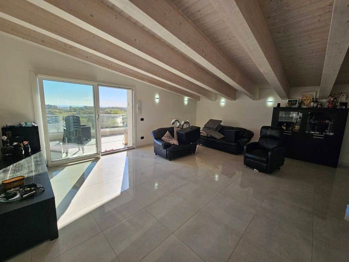 Casa con 6 locali in vendita in Via Tiglio, Sottomarina, Chioggia