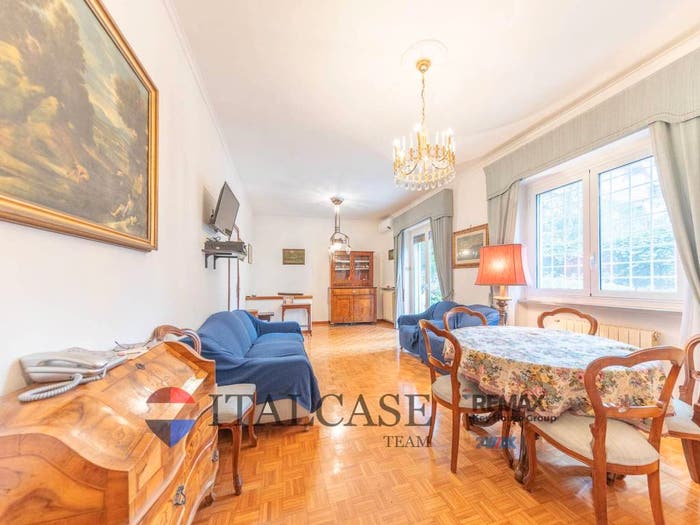 Appartamento quadrilocale in vendita in Via Molveno, Camilluccia Farnesina, Roma