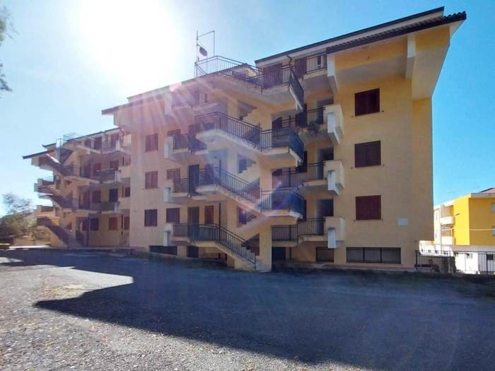 Appartamento trilocale in vendita in Via Ragusa, Marina, Guardia Piemontese