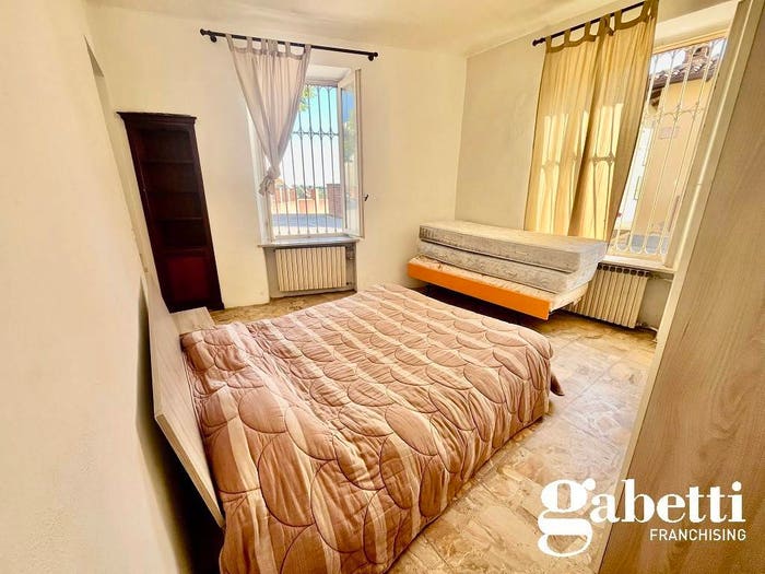 Casa con 6 locali in vendita in via Alfieri, Centro, Portacomaro