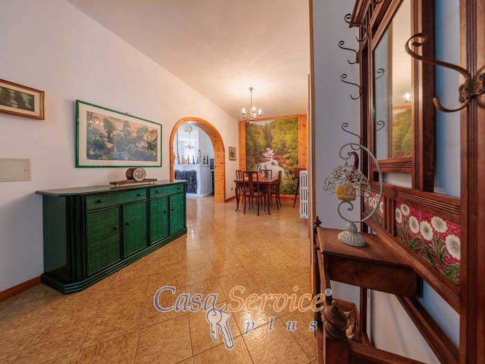 Appartamento con 6 locali in vendita in Via Tiziano, Casarano