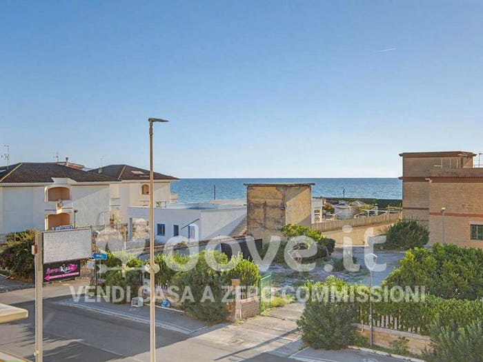 Appartamento trilocale in vendita in Viale Firenze, Marina di Ardea, Ardea