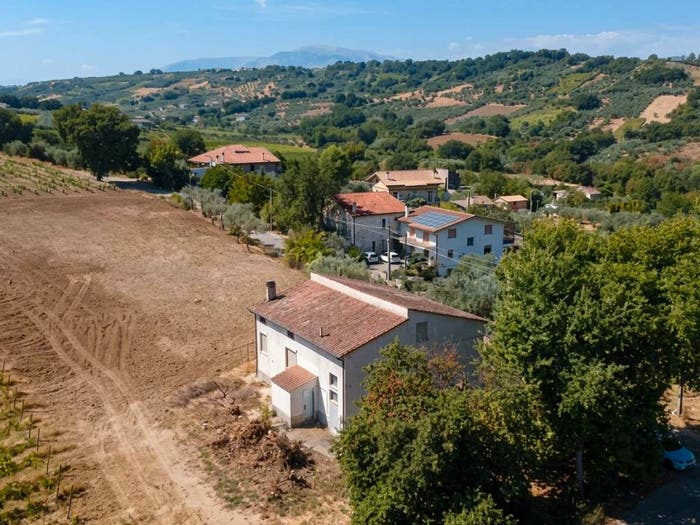 Casa con 6 locali in vendita in Contrada Sant'Iorio, Lanciano