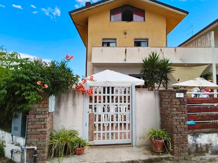 Casa con 5 locali in vendita in Via delle Ortensie, Laura, Capaccio Paestum
