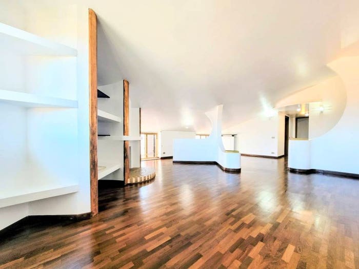 Appartamento quadrilocale in vendita in Via Luciano Manara, Centro, Muggiò