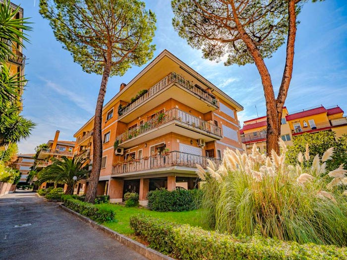 Appartamento con 6 locali in vendita in Vicolo della Serpe, Colli Portuensi Casaletto, Roma