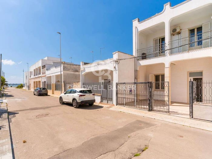 Casa quadrilocale in vendita in Via Francesco Giuliani, Centro, Porto Cesareo