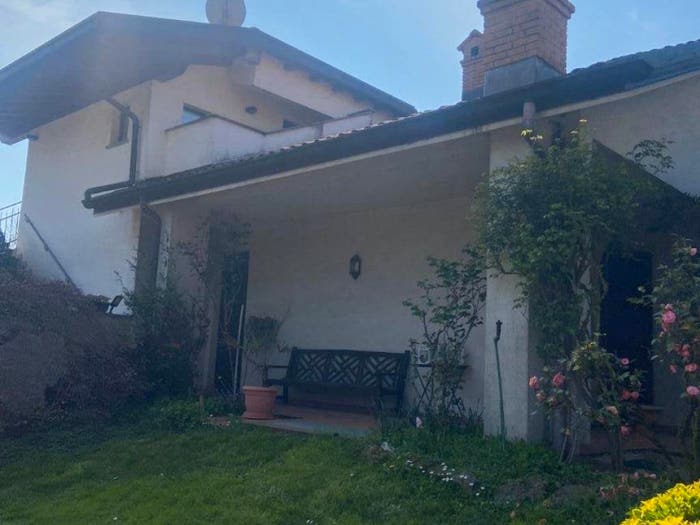 Casa con 6 locali in vendita in Via Calabria, Bernate La Ca', Arcore
