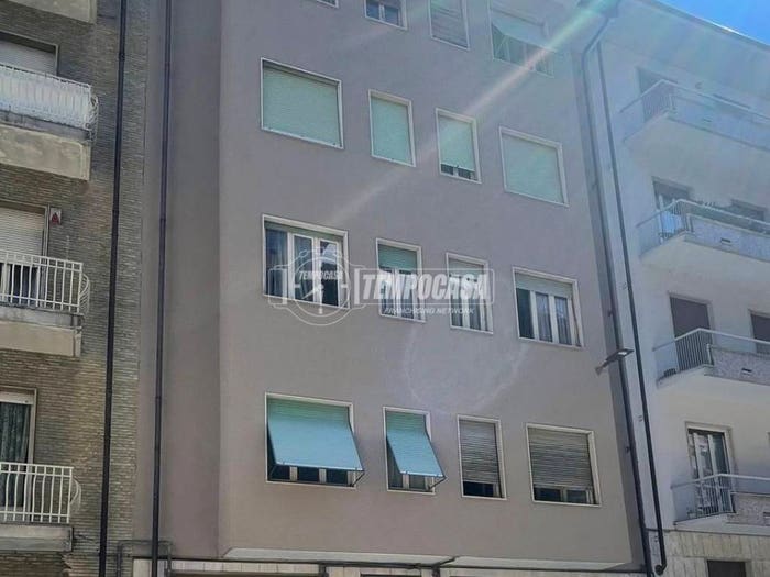 Appartamento trilocale in vendita in Via Antonio Bassignano, Centro, Cuneo
