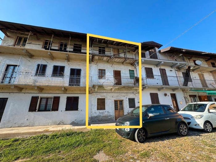 Casa quadrilocale in vendita in Via Cascina nuova, Momo
