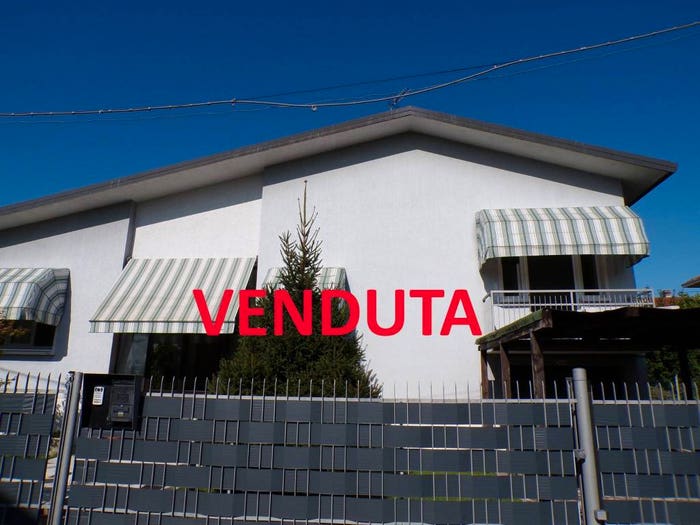 Casa con 5 locali in vendita in Via Gorizia, Centro, Ferno
